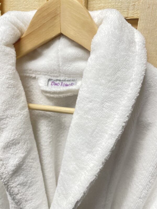 Duo Touch Classic Robe - White | Hartdean Ltd