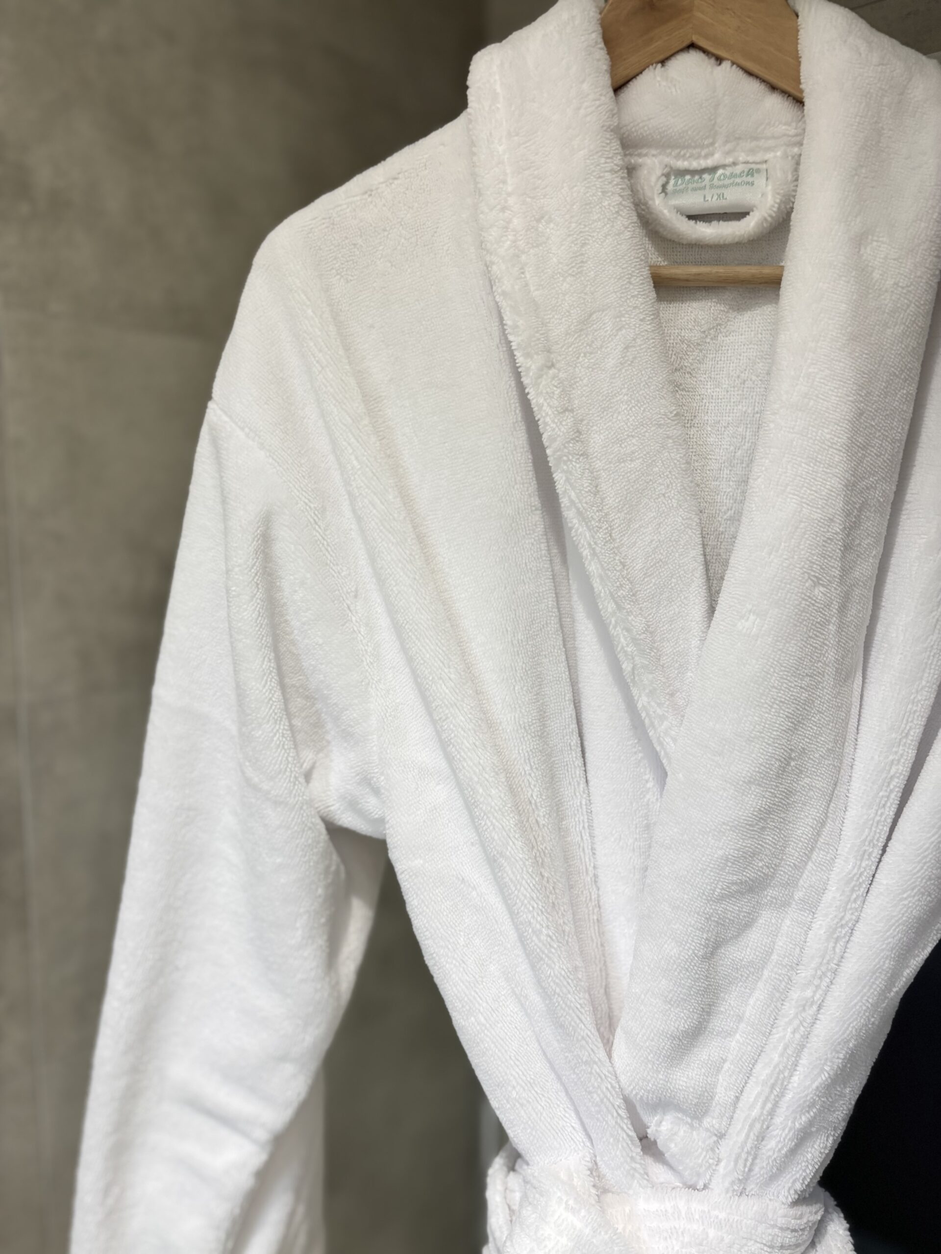 Duo Touch Classic Robe - White - Image 2