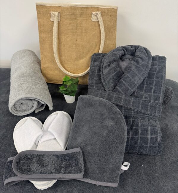 Luxury Spa Hampers - Image 3